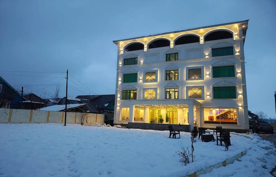 Hotel Grand Hill View - Tangmarg [CheckInDesk]